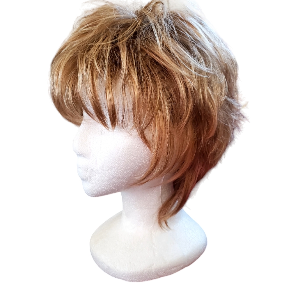 Tony of Beverly Wig, Sonya Malibu Blonde, Average, Medium Shag New Never Worn